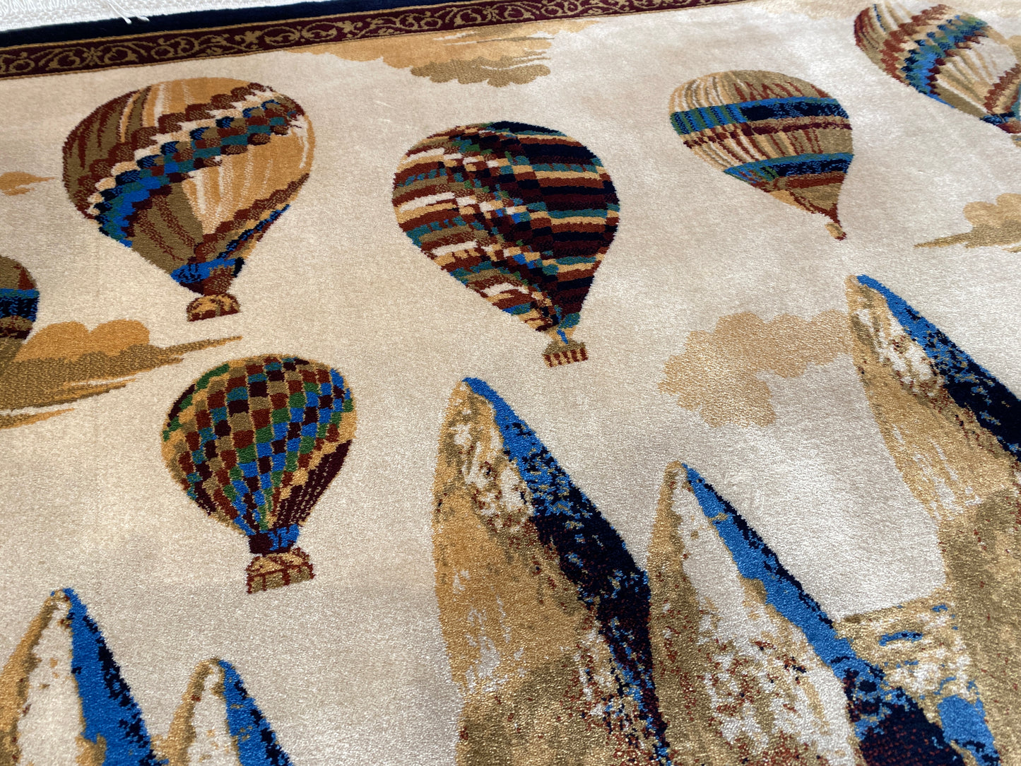 Frame Silk Carpet 906A